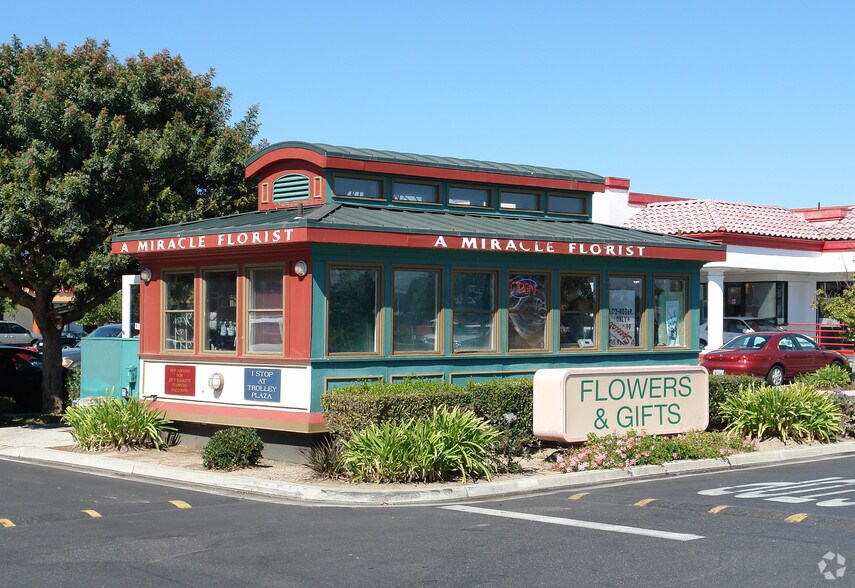 421 S Ventura Rd, Oxnard, CA à louer - Photo principale - Image 3 de 10