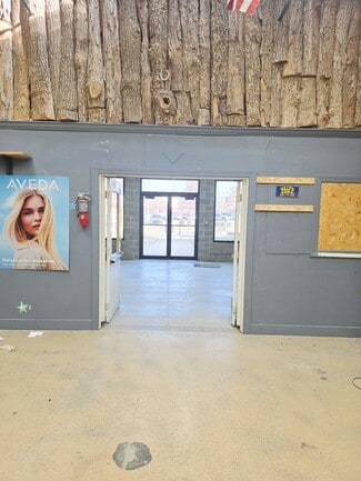 More details for 2228 Dundee Rd, Louisville, KY - Retail for Sale