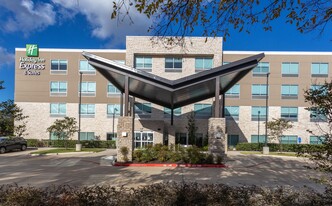 Holiday Inn Express & Suites Sugar Land SE - Motel