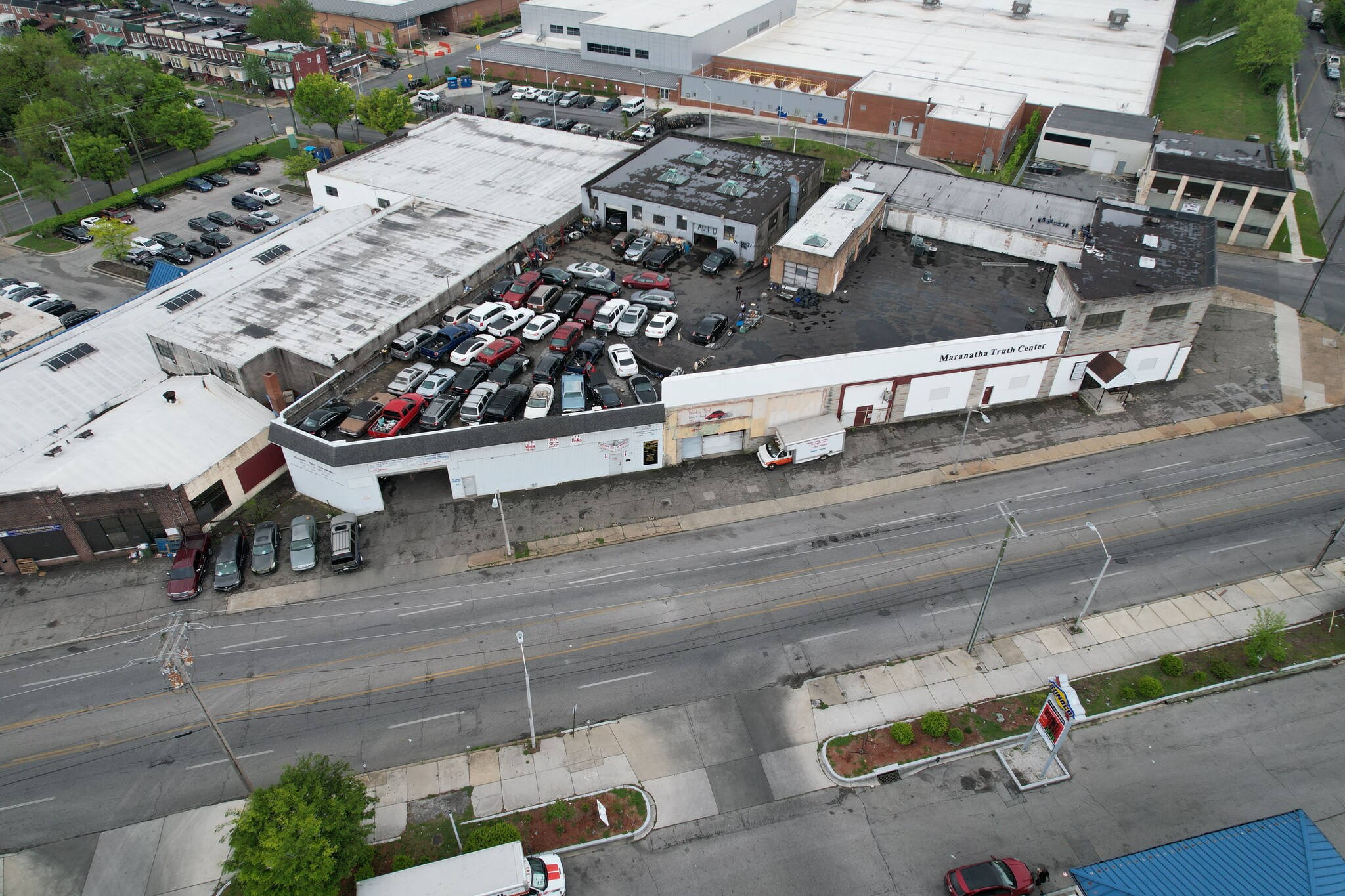 713 E 25th St, Baltimore, MD à vendre Photo du bâtiment- Image 1 de 1