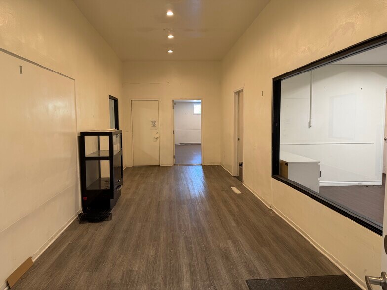 7815-7817 Melrose Ave, Los Angeles, CA à louer - Photo du bâtiment - Image 3 de 33