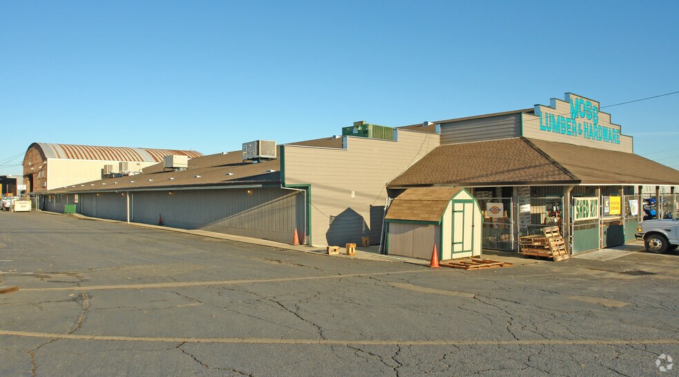 5321 Eastside Rd, Redding, CA à vendre - Photo du bâtiment - Image 2 de 3