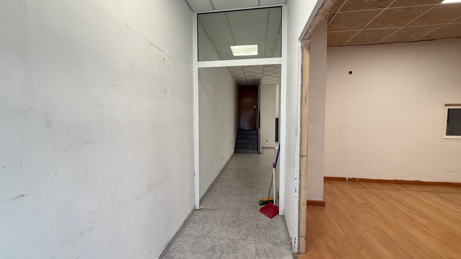 Office/Retail in Badalona, Barcelona for lease Interior Photo- Image 1 of 4