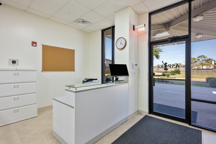 13511 Florence Rd, Sugar Land, TX à louer - Photo du bâtiment - Image 2 de 9
