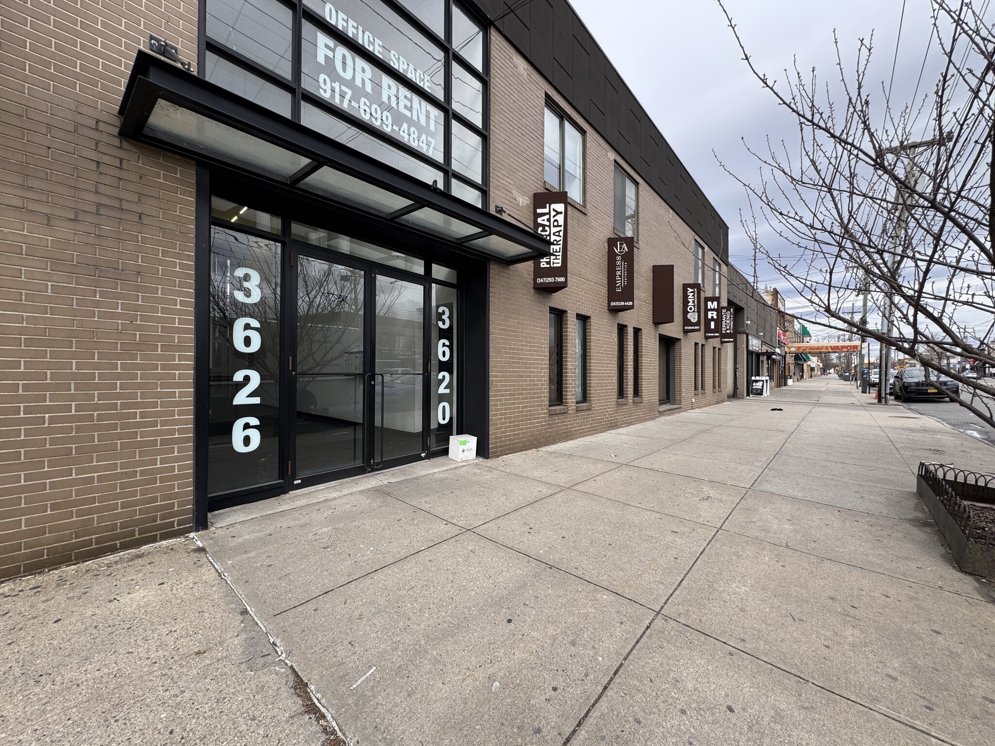 3618-3620 E Tremont Ave, Bronx, NY for lease Primary Photo- Image 1 of 3