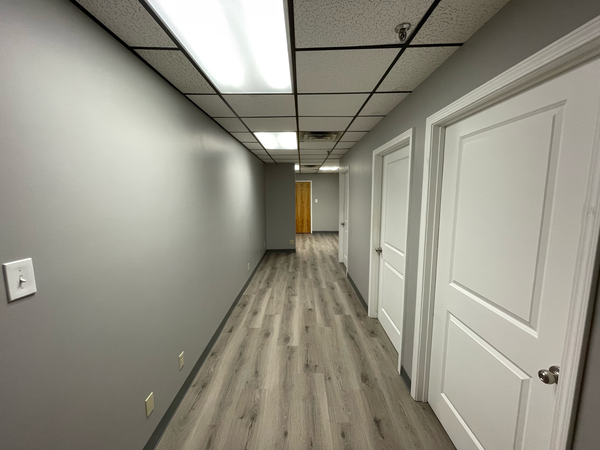 136 S Illinois Ave, Oak Ridge, TN à louer Photo intérieure- Image 1 de 4