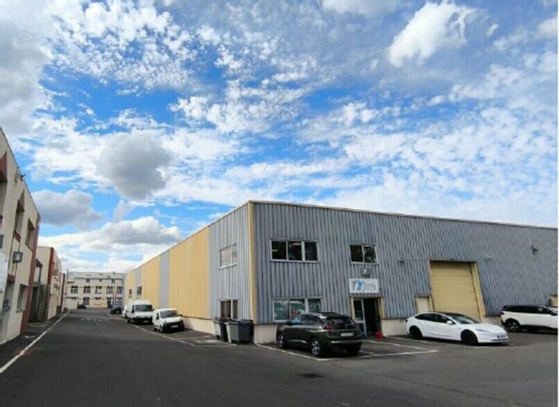 7 Rue Charles Francois Daubigny, Bezons à louer - Photo du bâtiment - Image 1 de 11