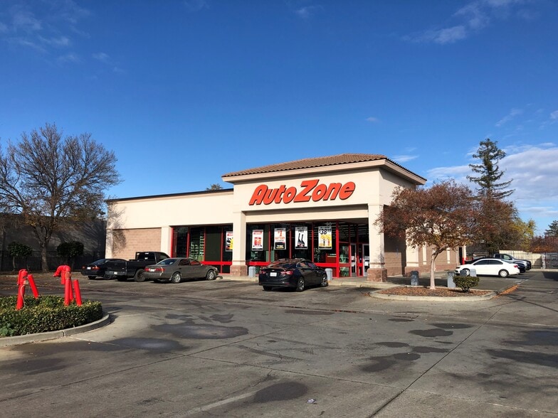 90 W Main St, Woodland, CA for sale - Building Photo - Image 3 of 16
