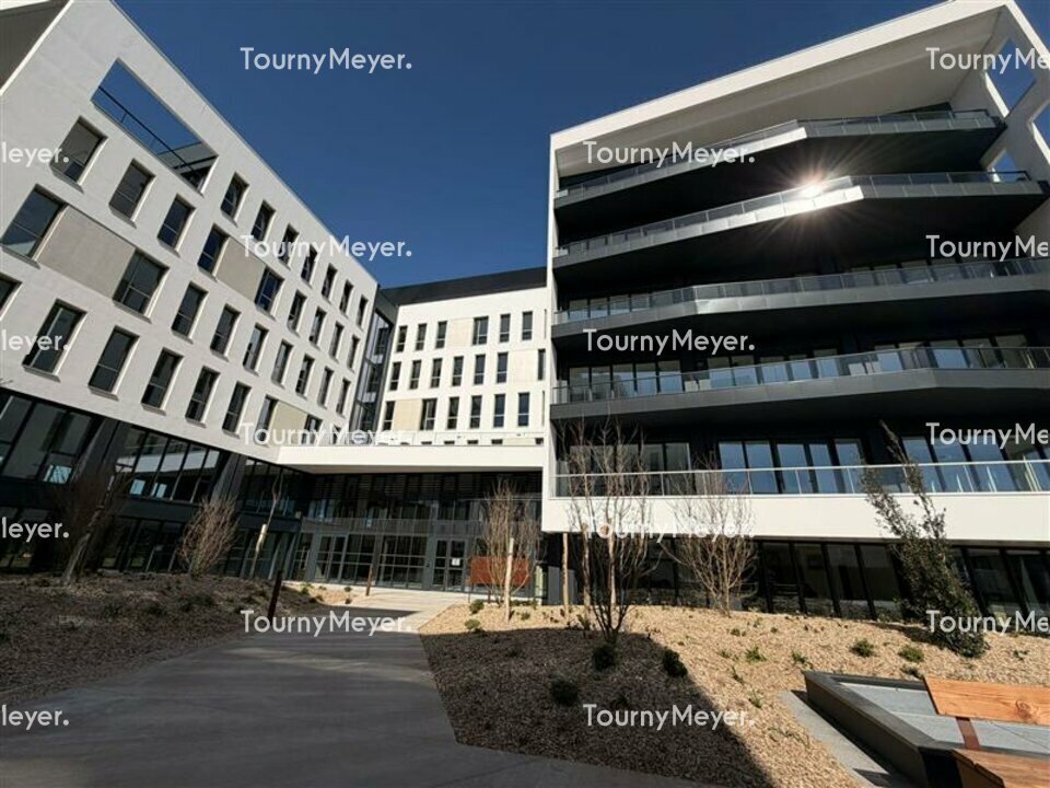 Office in Cesson-Sévigné for lease Building Photo- Image 1 of 6