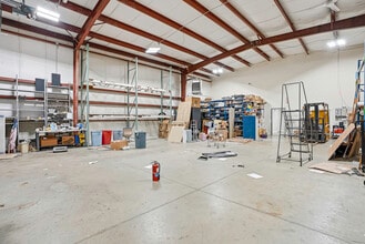 174 Davis St, Douglas, MA à louer Photo intérieure- Image 2 de 22