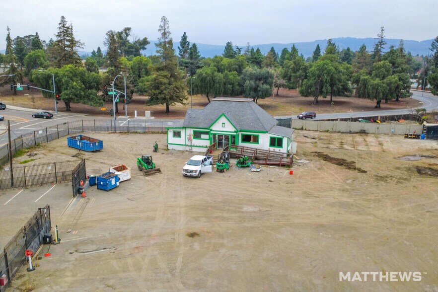 15 Cottle Rd, San Jose, CA à vendre - Photo du bâtiment - Image 2 de 3