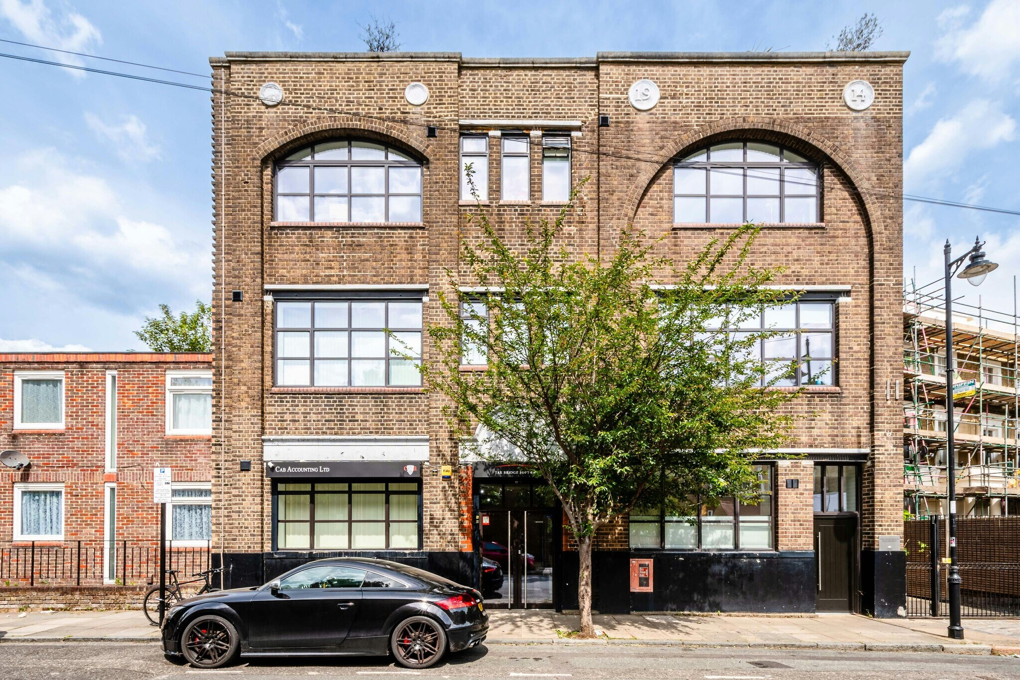 110-116 Elmore St, Londres à vendre Photo du bâtiment- Image 1 de 1