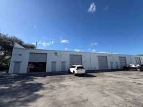 2855-2915 S Congress Ave, Delray Beach, FL for lease Building Photo- Image 2 of 6