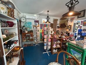 320 5th Ave N, Saint Petersburg, FL for lease Interior Photo- Image 2 of 7