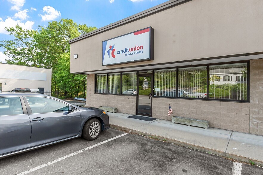 67 Whalon St, Fitchburg, MA à louer - Photo du bâtiment - Image 1 de 40