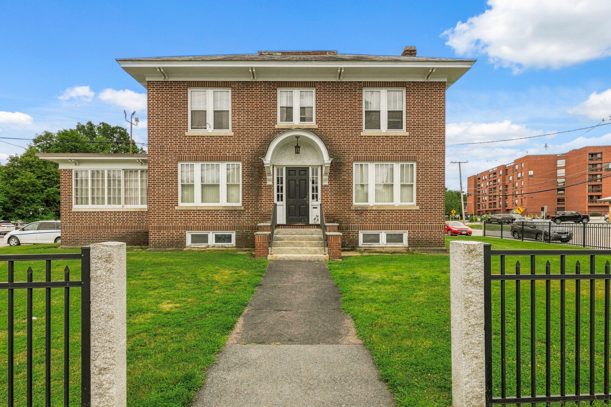 93 Roxbury St, Keene, NH à vendre Photo principale- Image 1 de 27