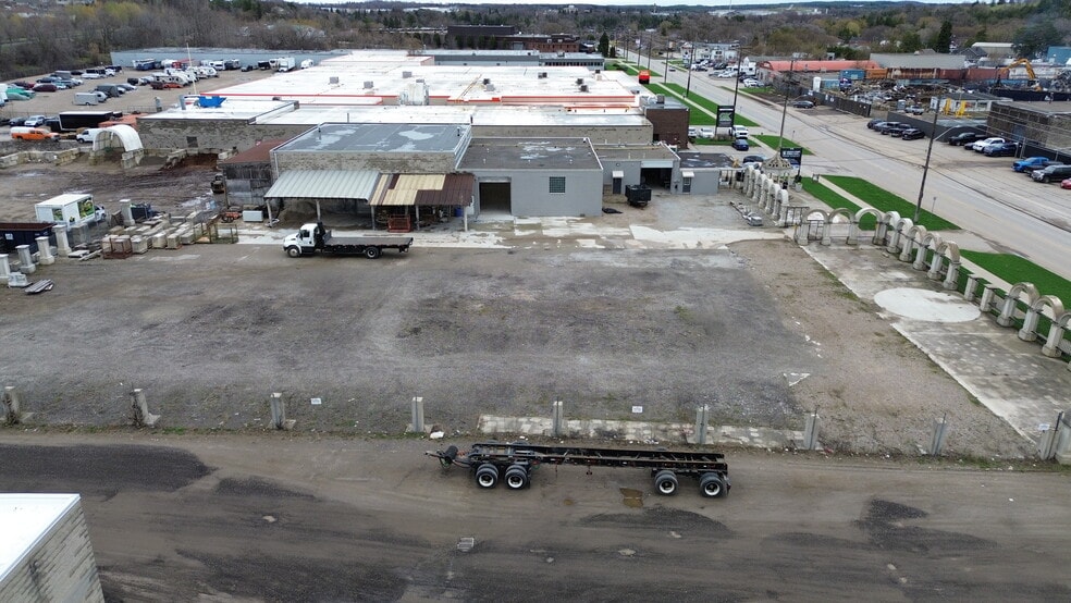412 Elizabeth St, Guelph, ON for lease - Building Photo - Image 3 of 6