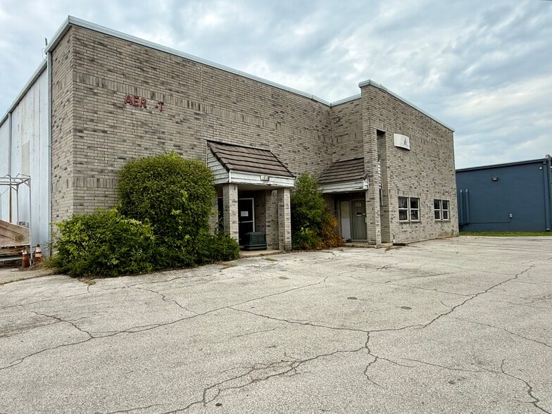 7927 Mainland Dr, San Antonio, TX à vendre - Photo du bâtiment - Image 2 de 12