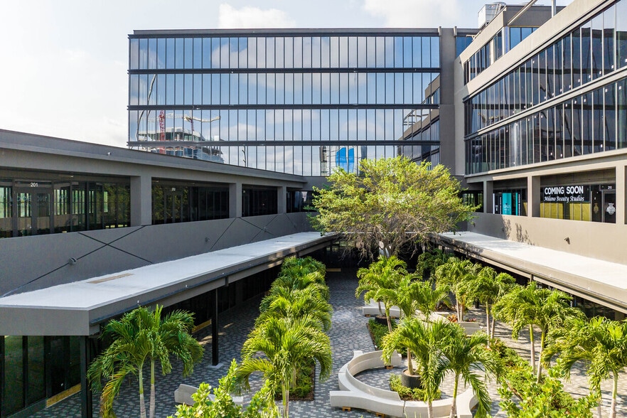 601 N Federal Hwy, Hallandale Beach, FL for lease - Building Photo - Image 2 of 17