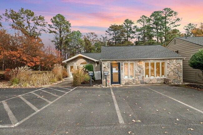 More details for 20049 Jefferson Davis Hwy, Ruther Glen, VA - Retail for Sale