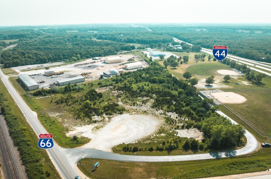 Old Route 66, Cuba, MO à vendre - Photo du bâtiment - Image 2 de 8