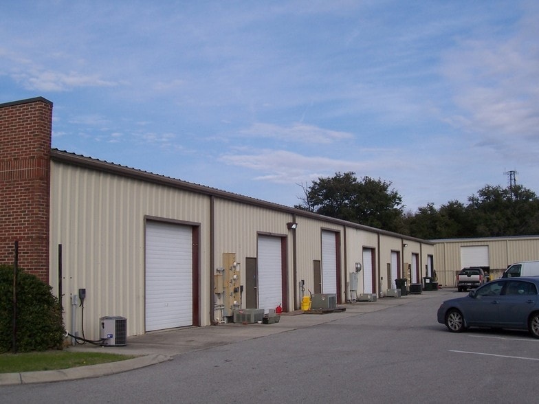 6700 Netherlands Dr, Wilmington, NC à louer - Photo du bâtiment - Image 3 de 4