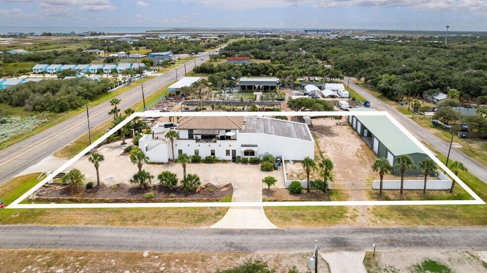 1703 Highway 35 S, Rockport, TX à vendre - Photo du bâtiment - Image 3 de 44