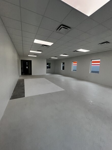 15550 RR 620, Austin, TX for lease - Building Photo - Image 3 of 9