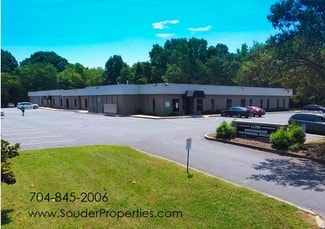 Plus de détails pour 11709 Fruehauf Dr, Charlotte, NC - Coworking à louer