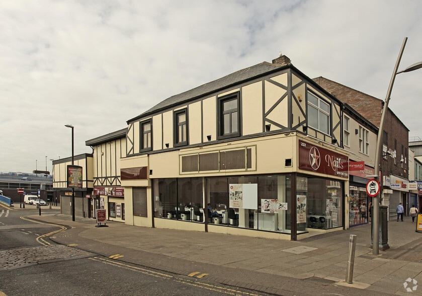 253 High St W, Sunderland for lease - Building Photo - Image 3 of 5