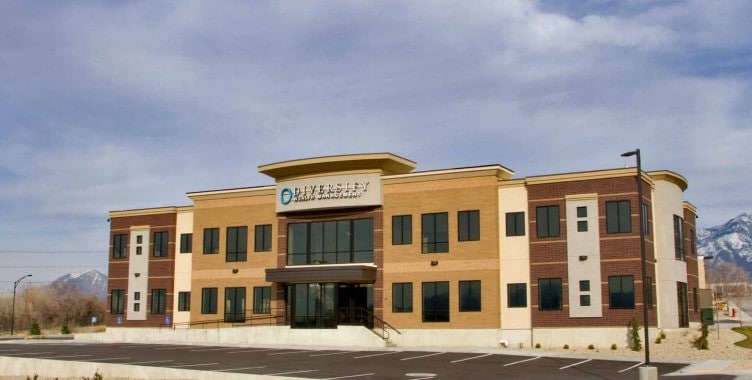 9017 S Riverside Dr, Sandy, UT for lease Primary Photo- Image 1 of 9