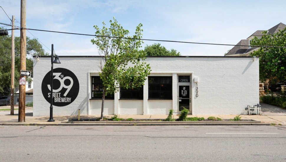 1320 W 39th St, Kansas City, MO à vendre Photo du bâtiment- Image 1 de 8