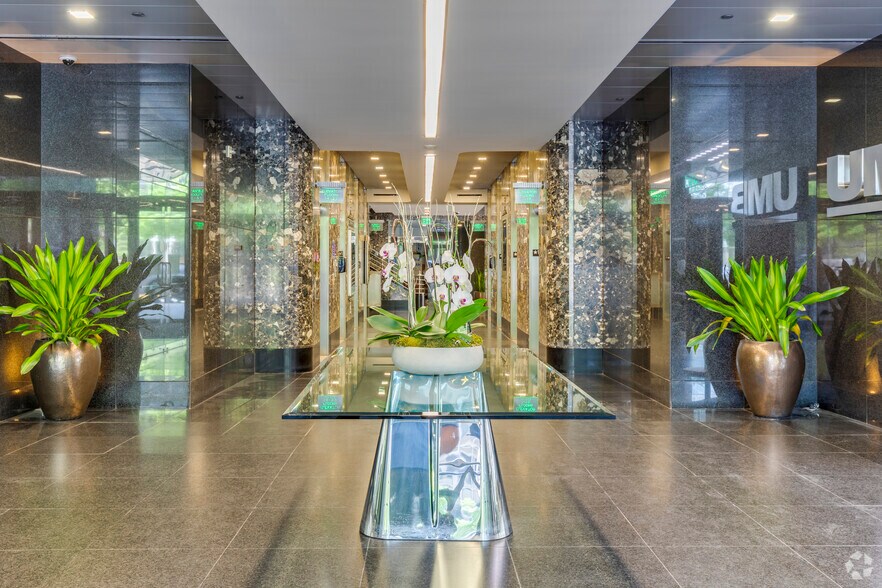 204 N Robinson Ave, Oklahoma City, OK à louer - Hall d’entrée - Image 3 de 7