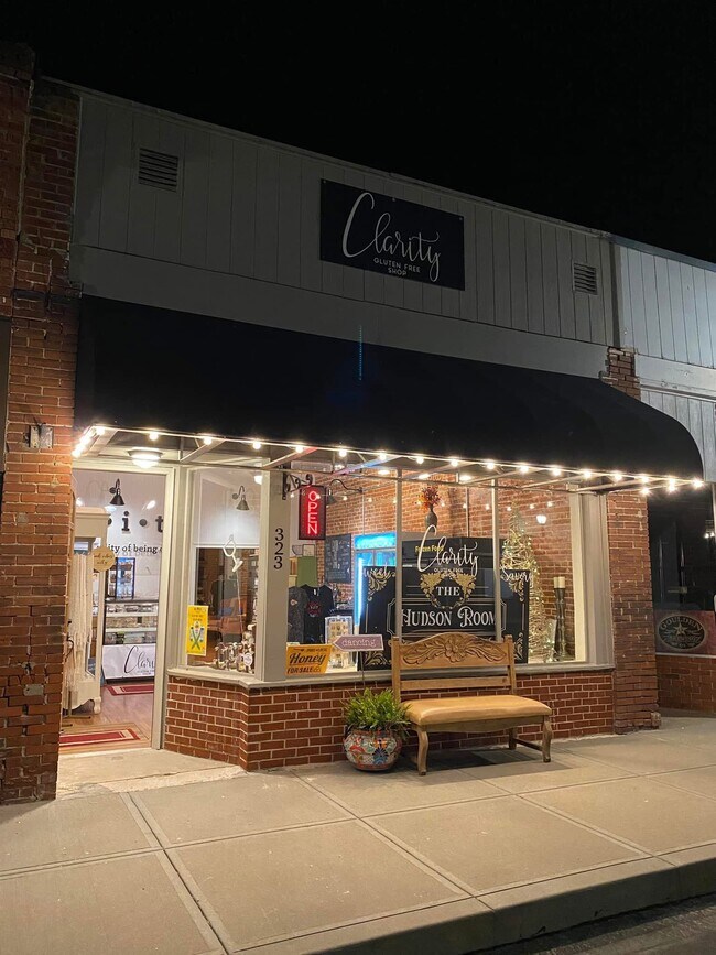 More details for 323 S Hudson St, Buckner, MO - Retail for Sale