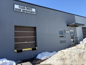 1000 E Industrial Park Dr, Manchester, NH à louer Photo intérieure- Image 1 de 7