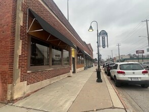 1621 S 17th St, Lincoln, NE for lease Building Photo- Image 1 of 2