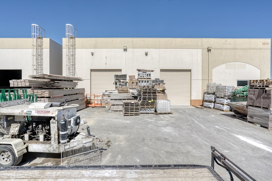 10131 Iron Rock Way, Elk Grove, CA for lease - Building Photo - Image 3 of 52