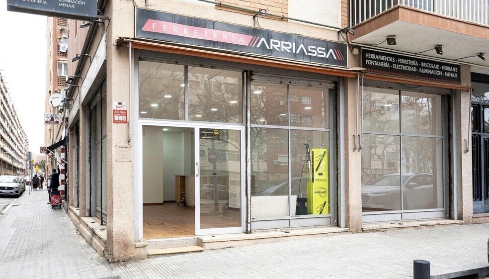 Carrer del Camp Arriassa, Barcelone, Barcelona à vendre - Photo du bâtiment - Image 1 de 1