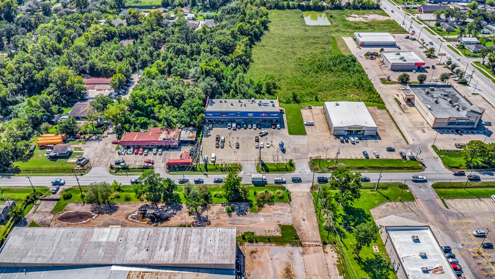 12815-12829 Aldine Westfield Rd, Houston, TX for sale - Building Photo - Image 2 of 7