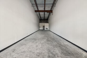 5804-5998 Normandy Blvd, Jacksonville, FL for lease Interior Photo- Image 1 of 3