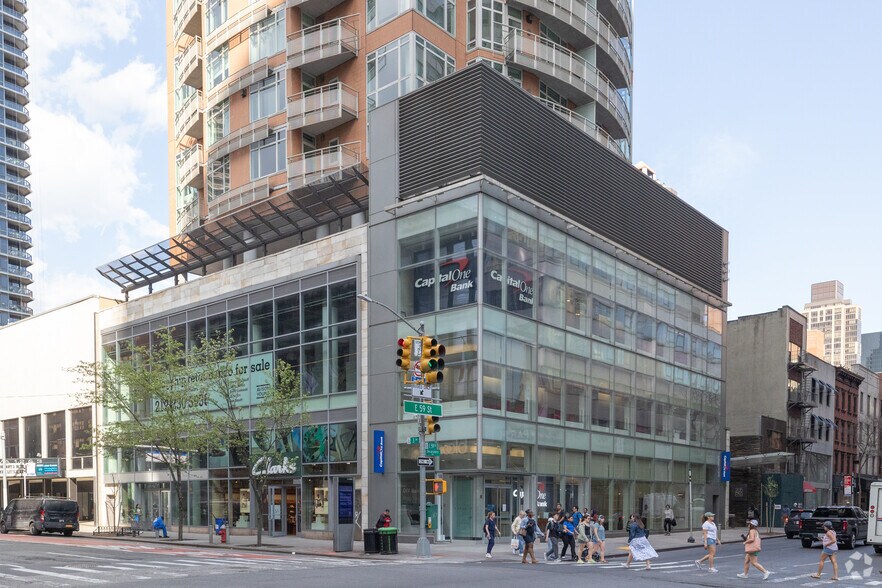 999 3rd Ave, New York, NY for lease - Building Photo - Image 2 of 7