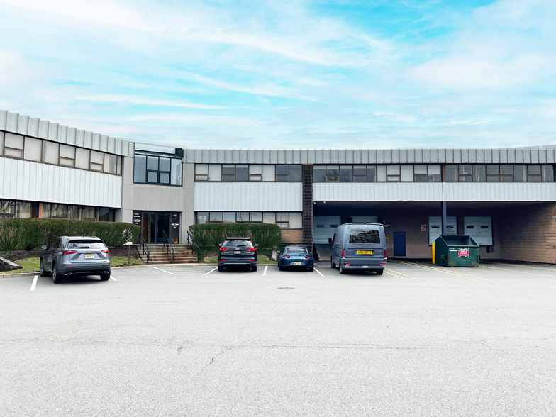 1 Madison St, East Rutherford, NJ for lease - Building Photo - Image 1 of 13