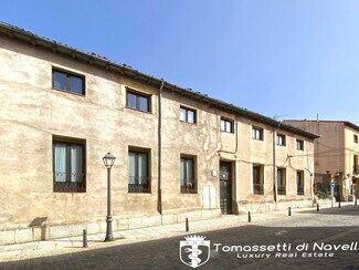 Plus de détails pour Commerce de détail à vendre