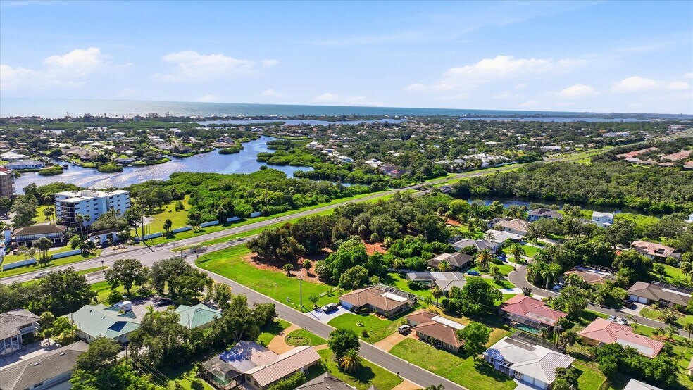 2099 S Tamiami Trl, Osprey, FL à vendre - Photo du bâtiment - Image 3 de 14