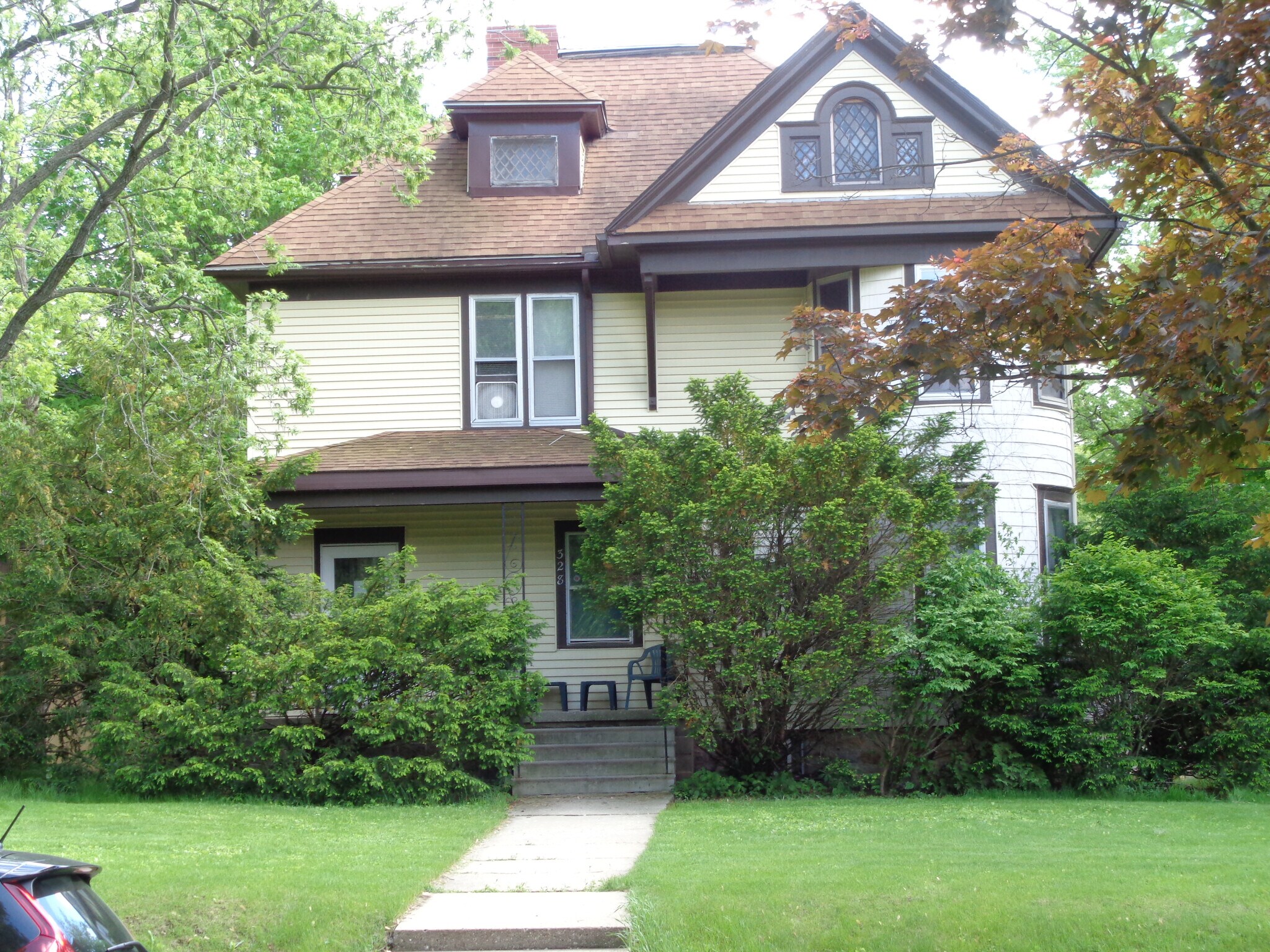 328 Augusta Ave, Dekalb, IL à vendre Photo principale- Image 1 de 1