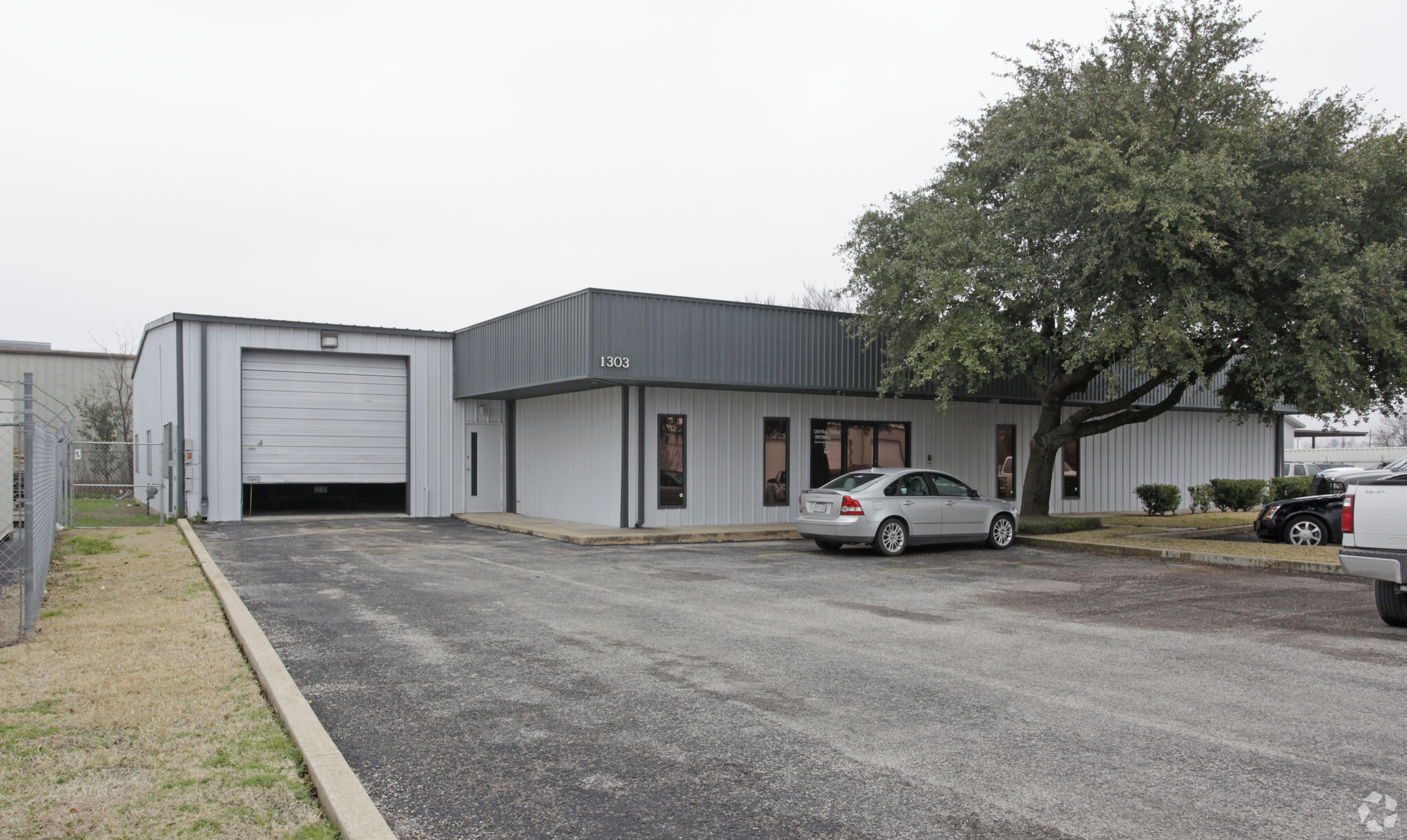 1303 W Industrial Blvd, Round Rock, TX à louer Photo principale- Image 1 de 21