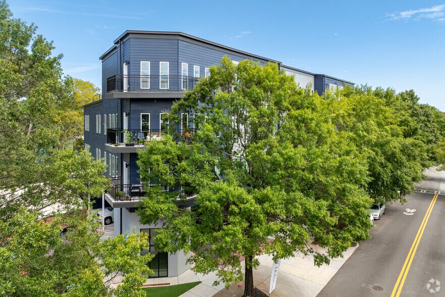 456 Flat Shoals Ave SE, Atlanta, GA à louer - Photo principale - Image 1 de 19