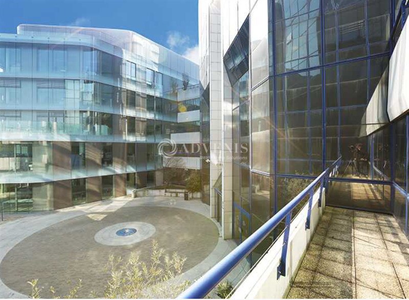 22 Quai Gallieni, Suresnes à louer - Photo du bâtiment - Image 2 de 7