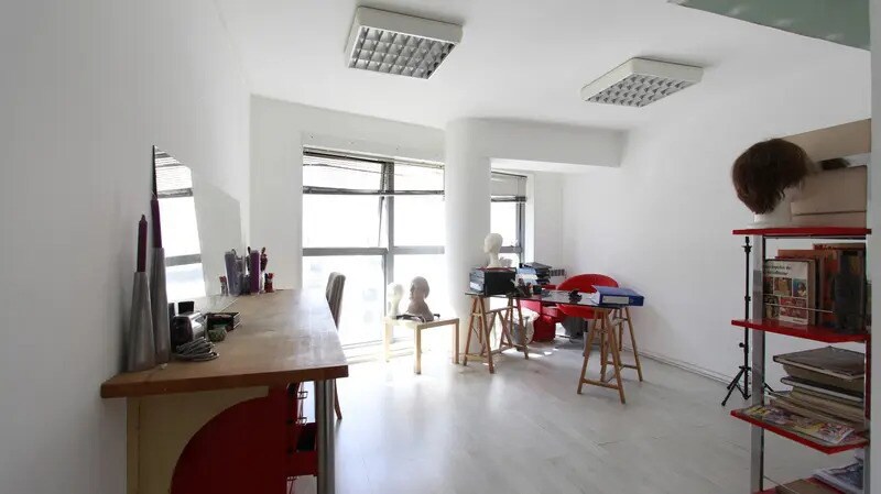 Immeuble residentiel dans Paris à vendre - Photo du bâtiment - Image 3 de 14