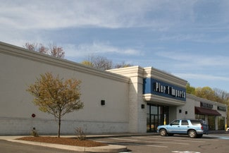 Plus de détails pour 2540 Vestal Pky E, Vestal Township, NY - Commerce de détail à louer